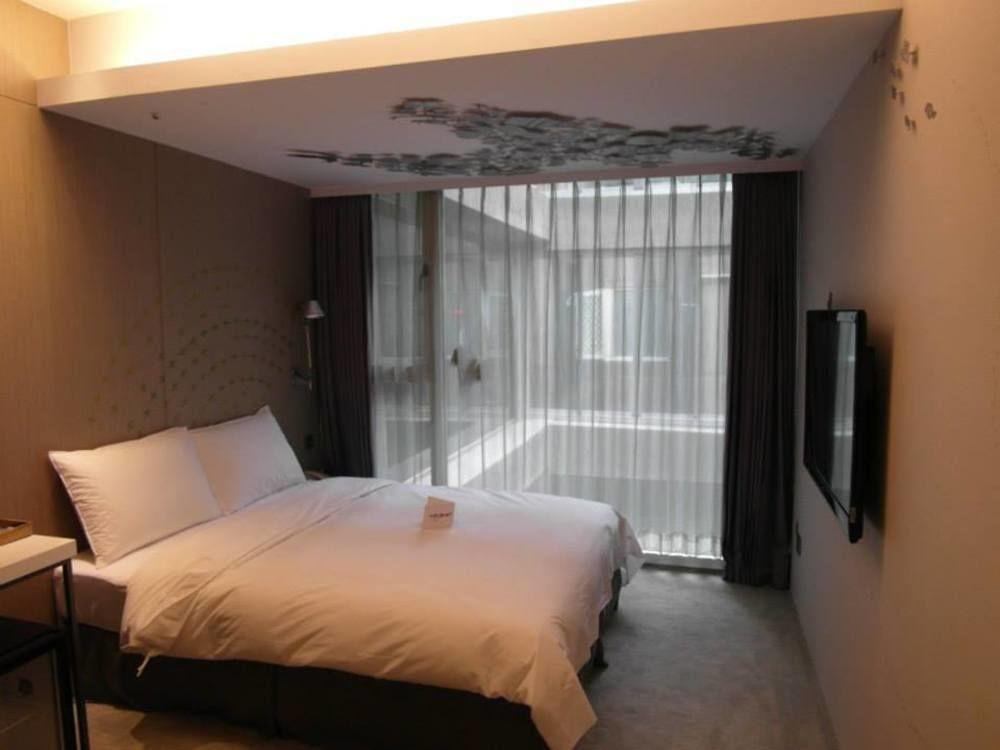 Hotelday Taichung Buitenkant foto