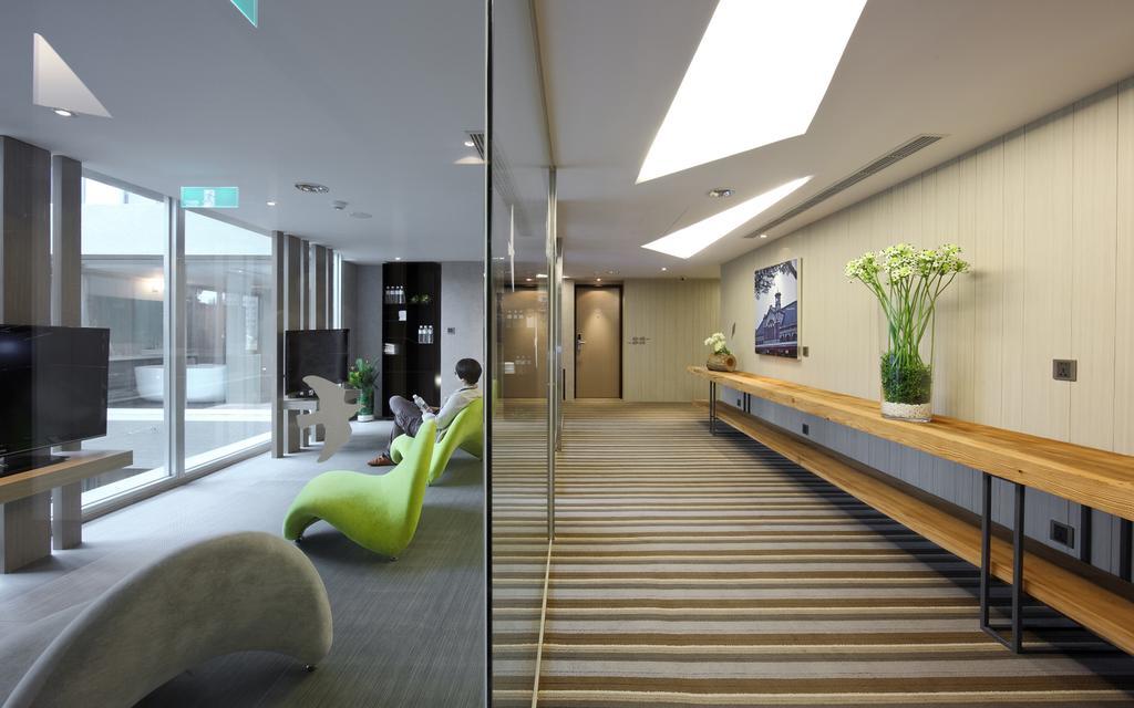 Hotelday Taichung Buitenkant foto